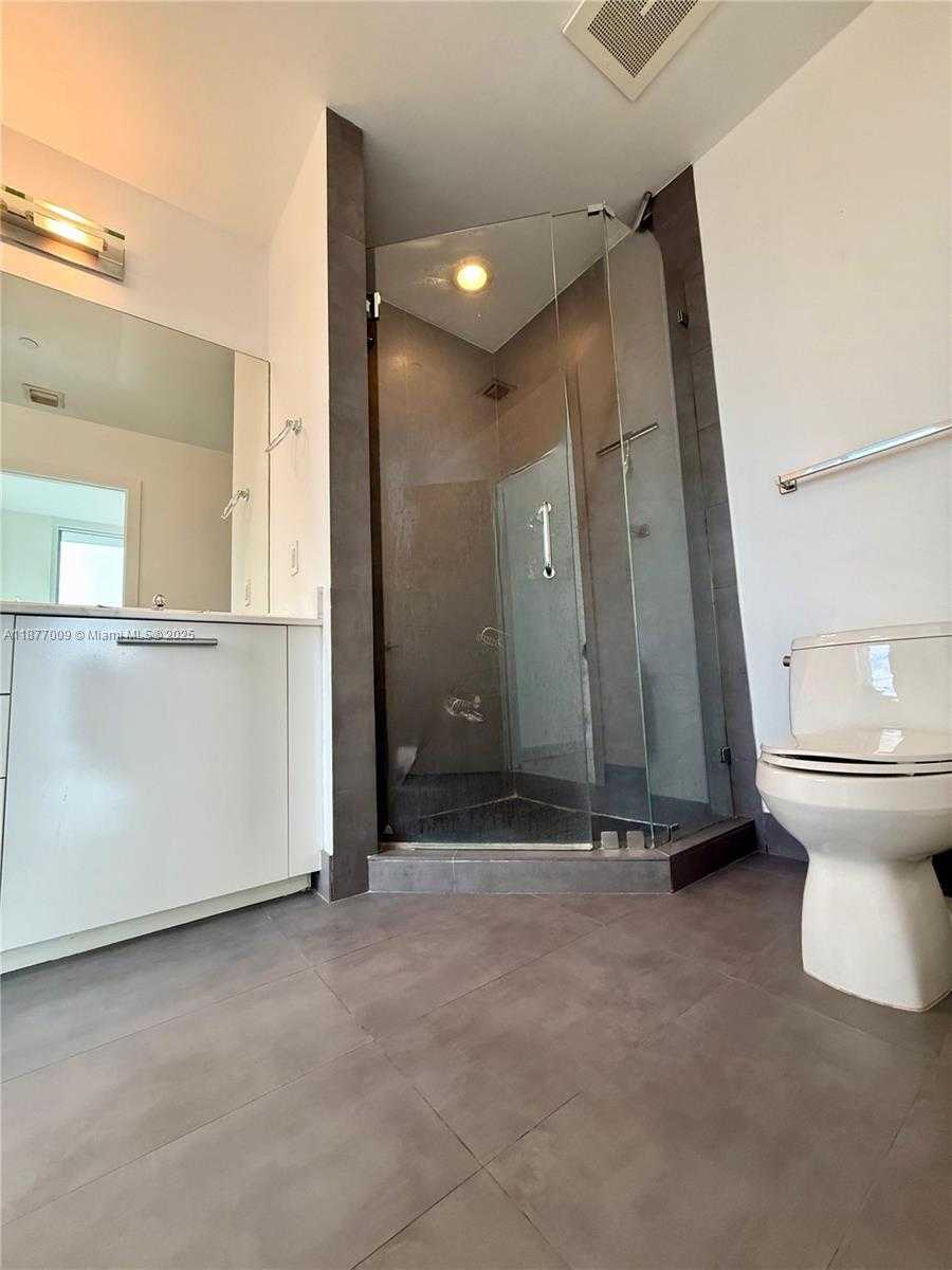 Small Image of 1060 BRICKELL AVE #4305, Miami Number 13