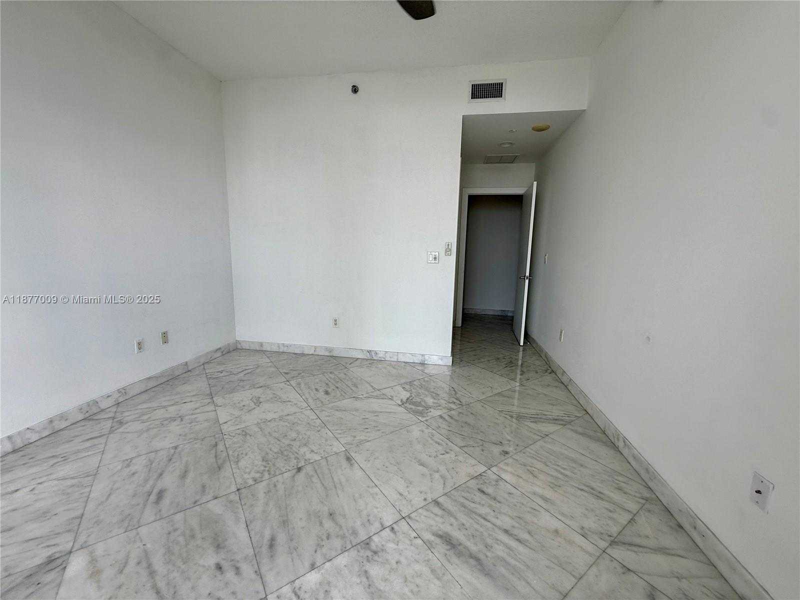 Small Image of 1060 BRICKELL AVE #4305, Miami Number 14