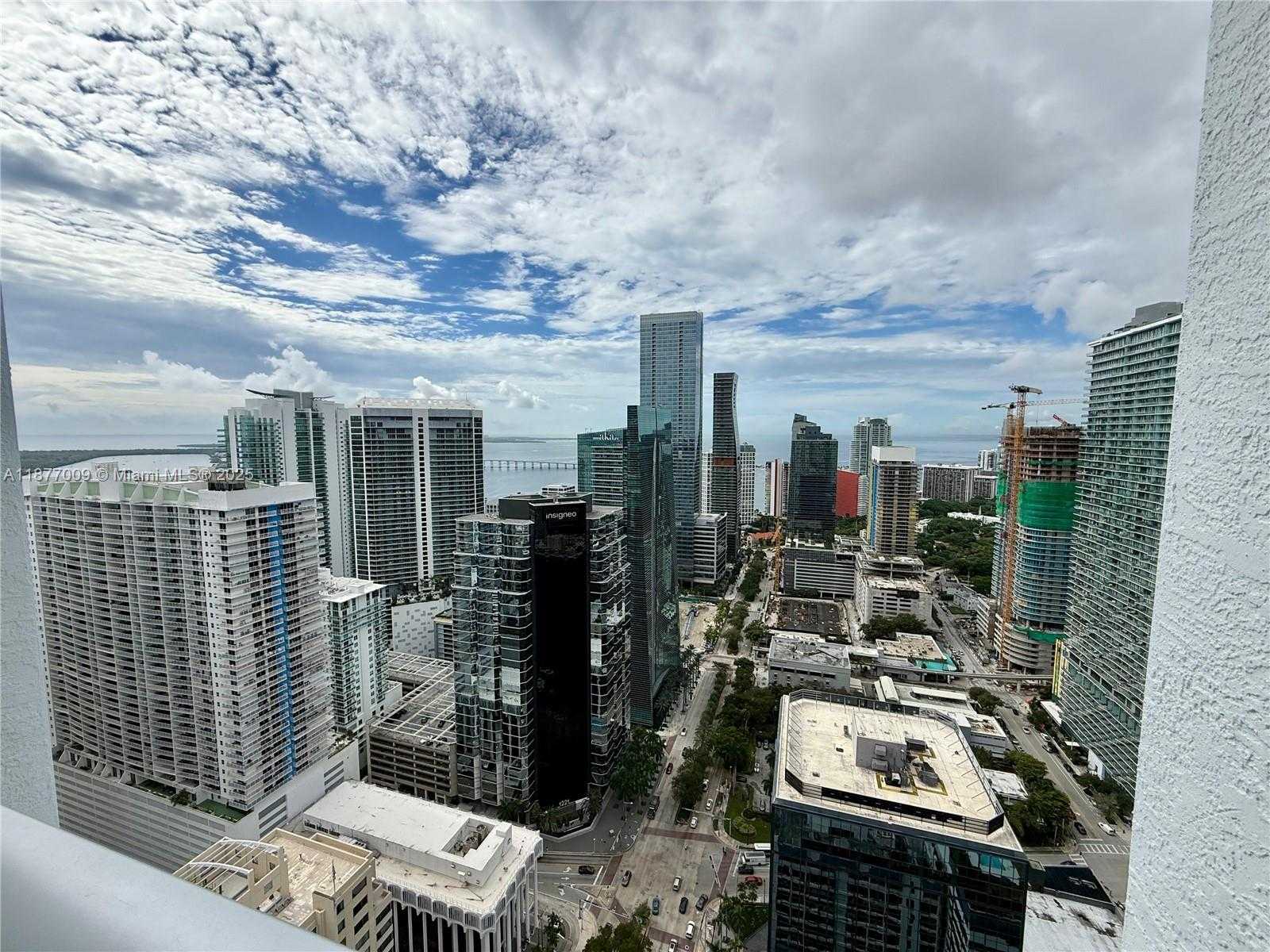 Small Image of 1060 BRICKELL AVE #4305, Miami Number 17
