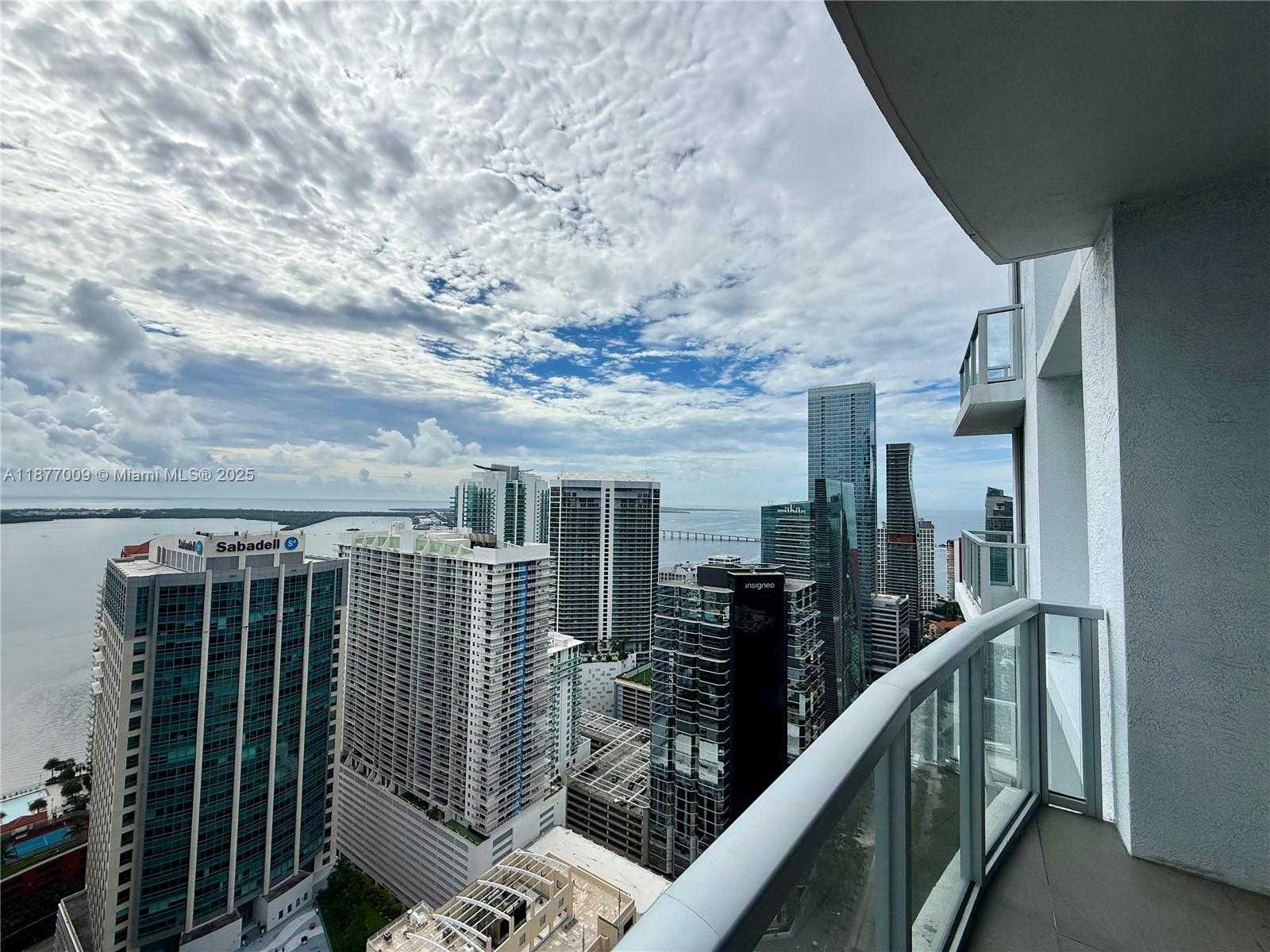 Small Image of 1060 BRICKELL AVE #4305, Miami Number 2