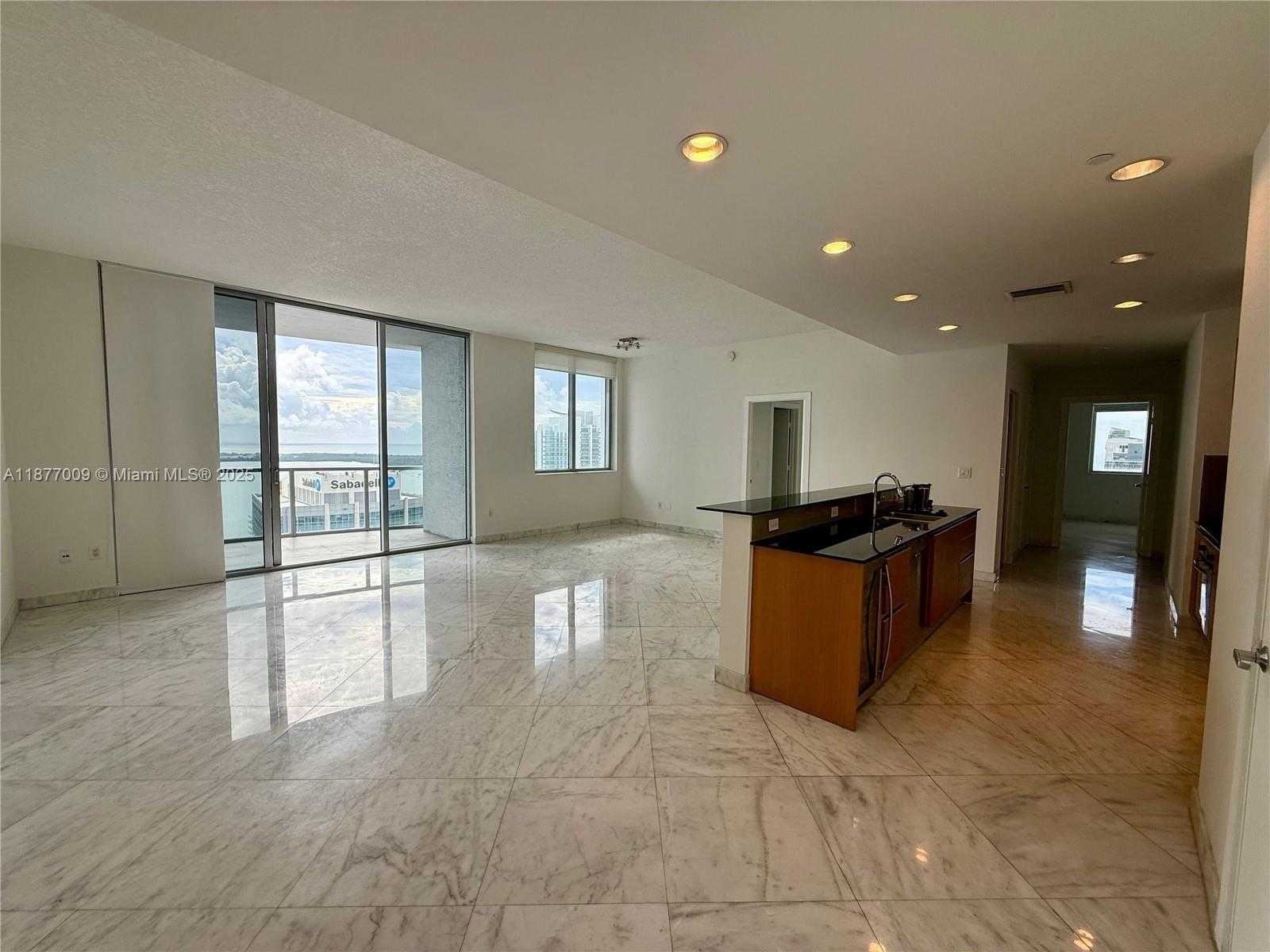 Small Image of 1060 BRICKELL AVE #4305, Miami Number 4