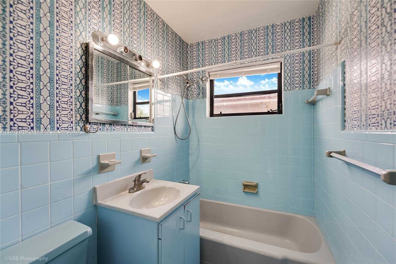 Small Image of 1321 WEST 2ND AVE #1321, Hialeah Number 14