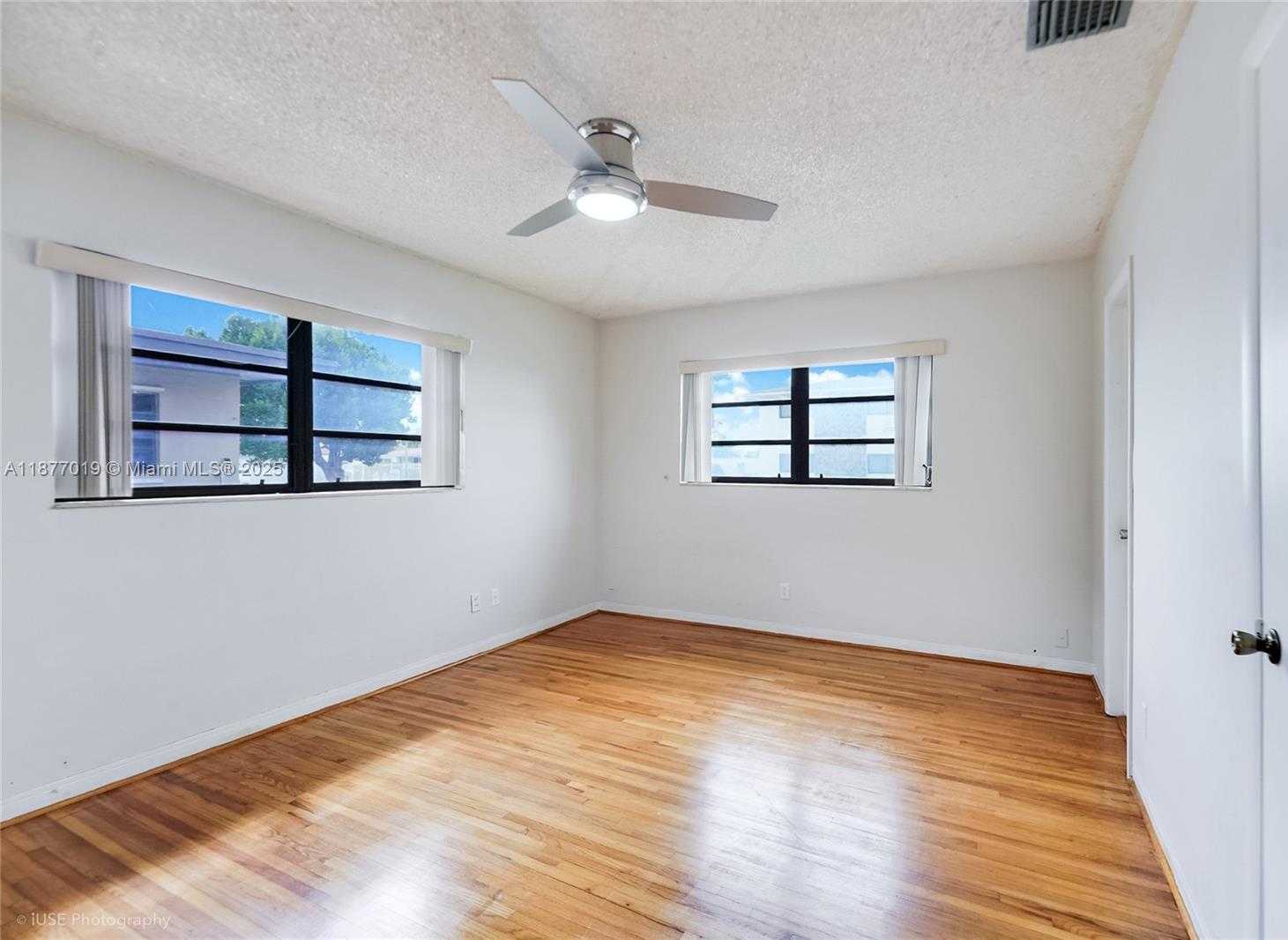 Small Image of 1321 WEST 2ND AVE #1321, Hialeah Number 9