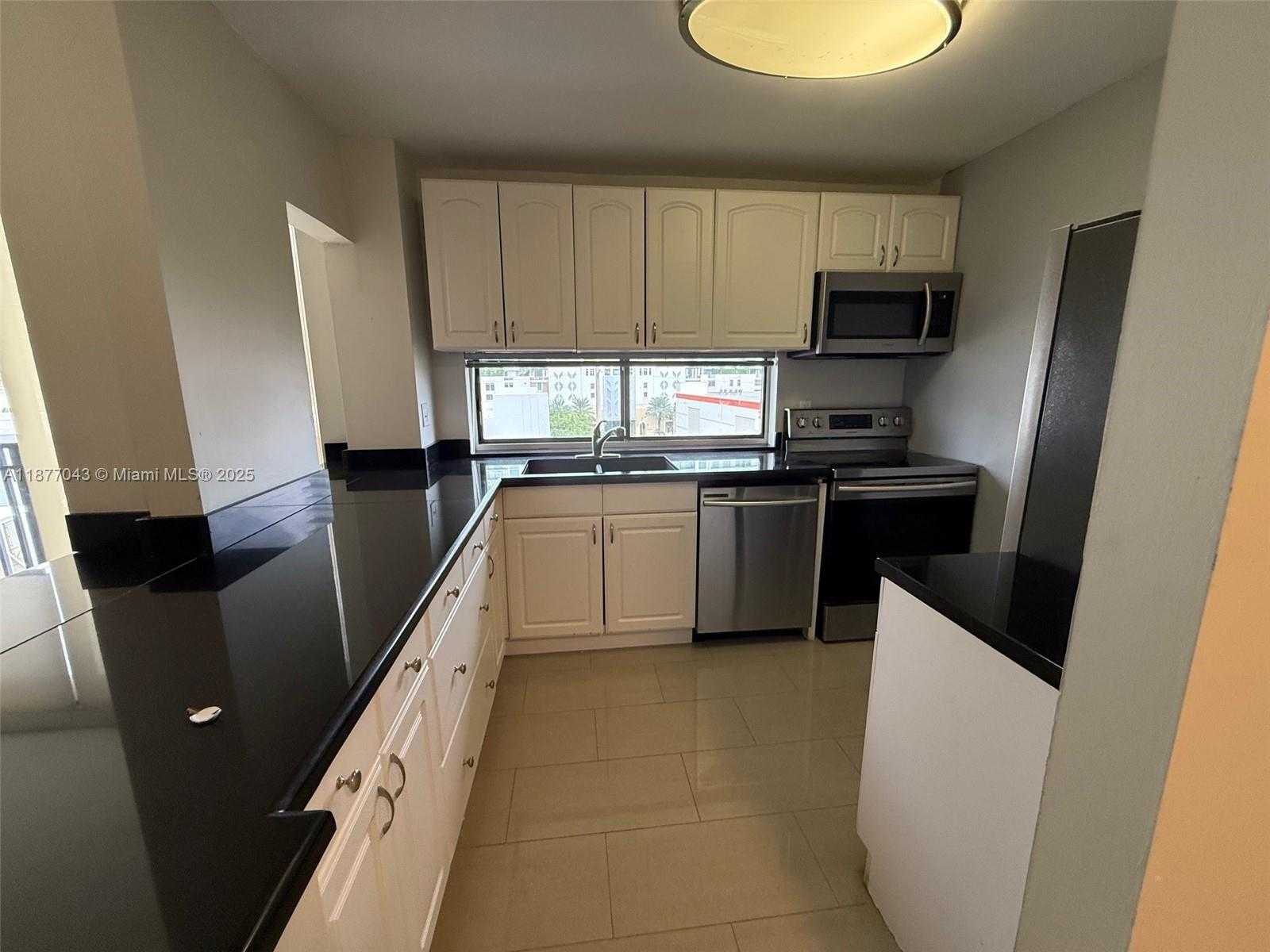 Small Image of 16909 NORTH BAY RD #712, Sunny Isles Beach Number 38