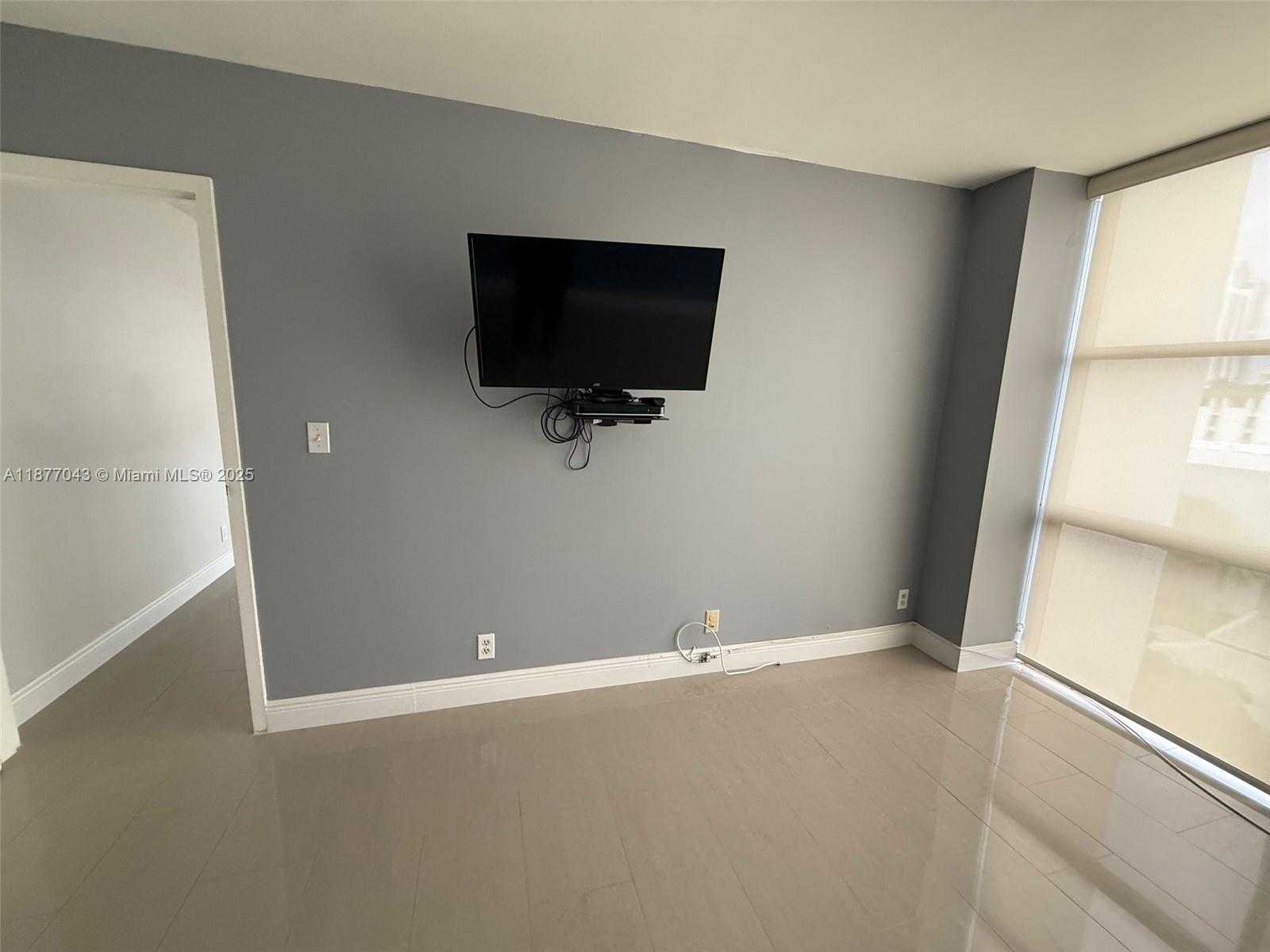 Small Image of 16909 NORTH BAY RD #712, Sunny Isles Beach Number 42