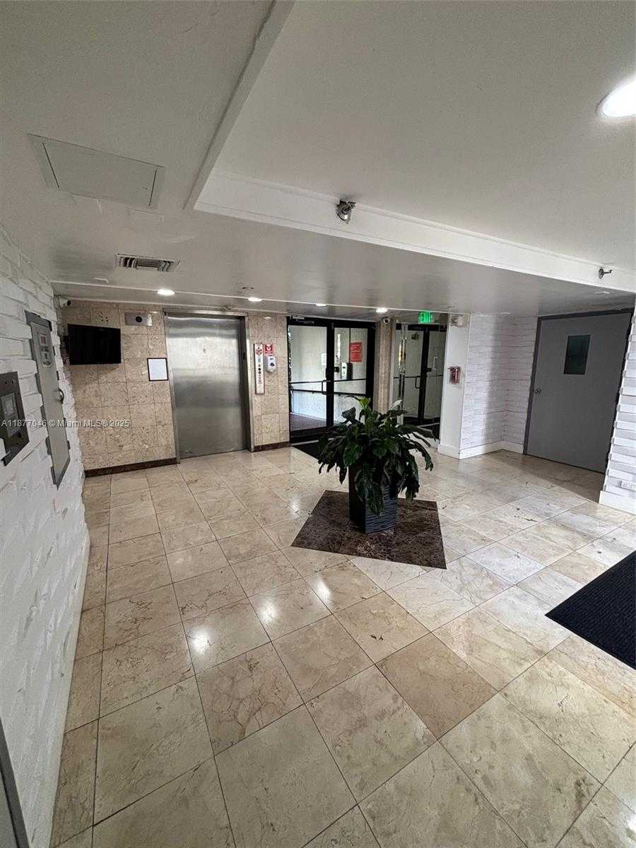Small Image of 17011 NORTH BAY RD #204, Sunny Isles Beach Number 24
