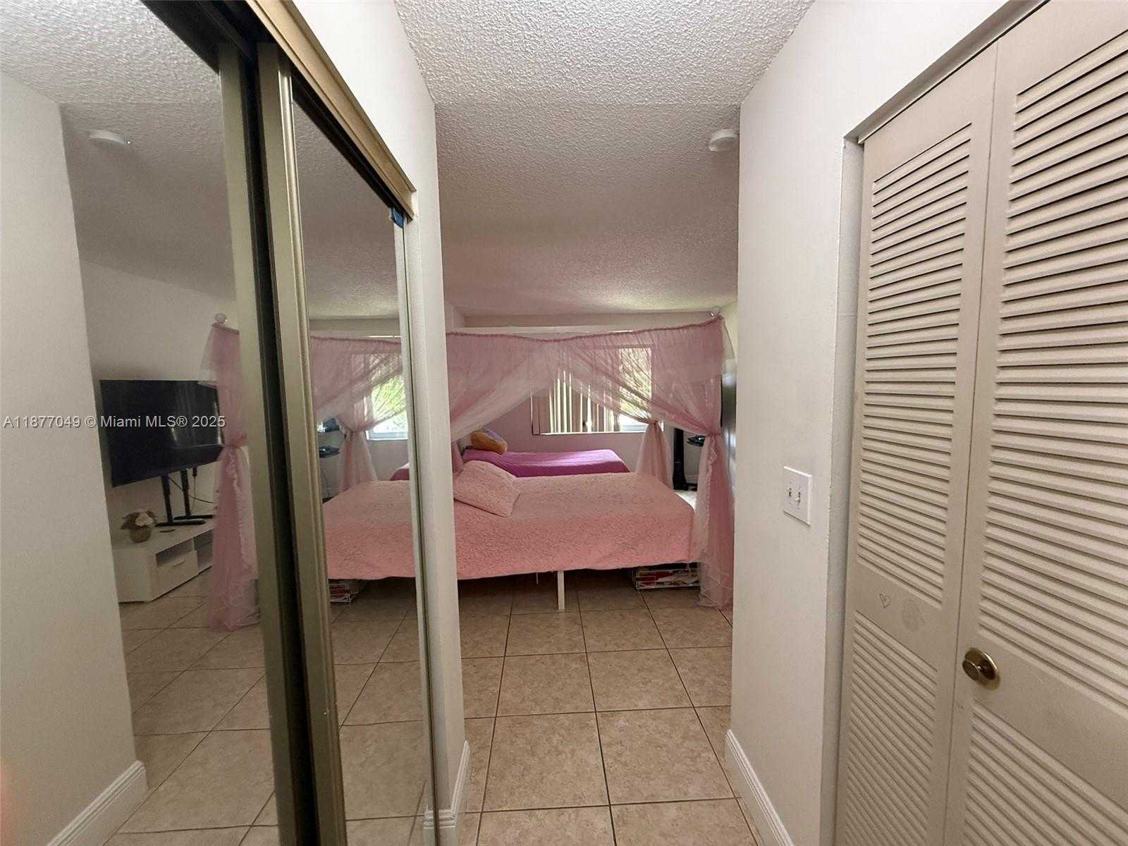 Small Image of 8101 CAMINO REAL #C315, Miami Number 14