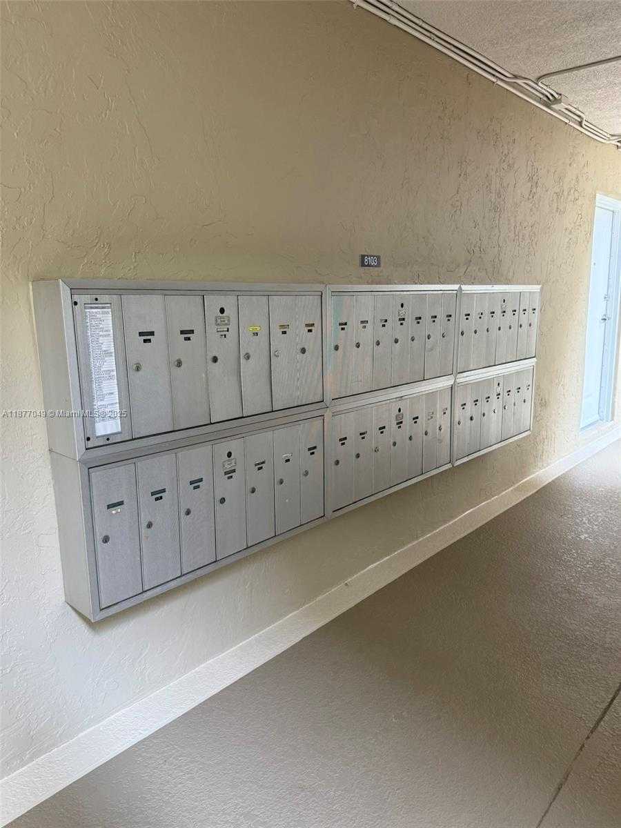 Small Image of 8101 CAMINO REAL #C315, Miami Number 20