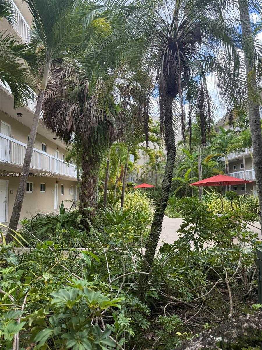 Small Image of 8101 CAMINO REAL #C315, Miami Number 21