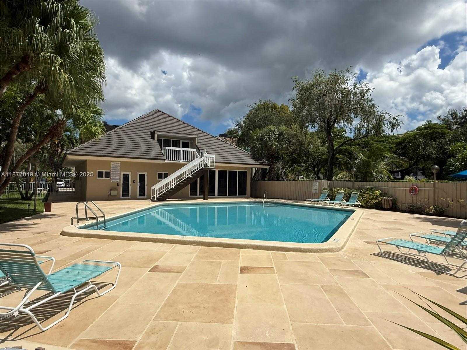 Small Image of 8101 CAMINO REAL #C315, Miami Number 25