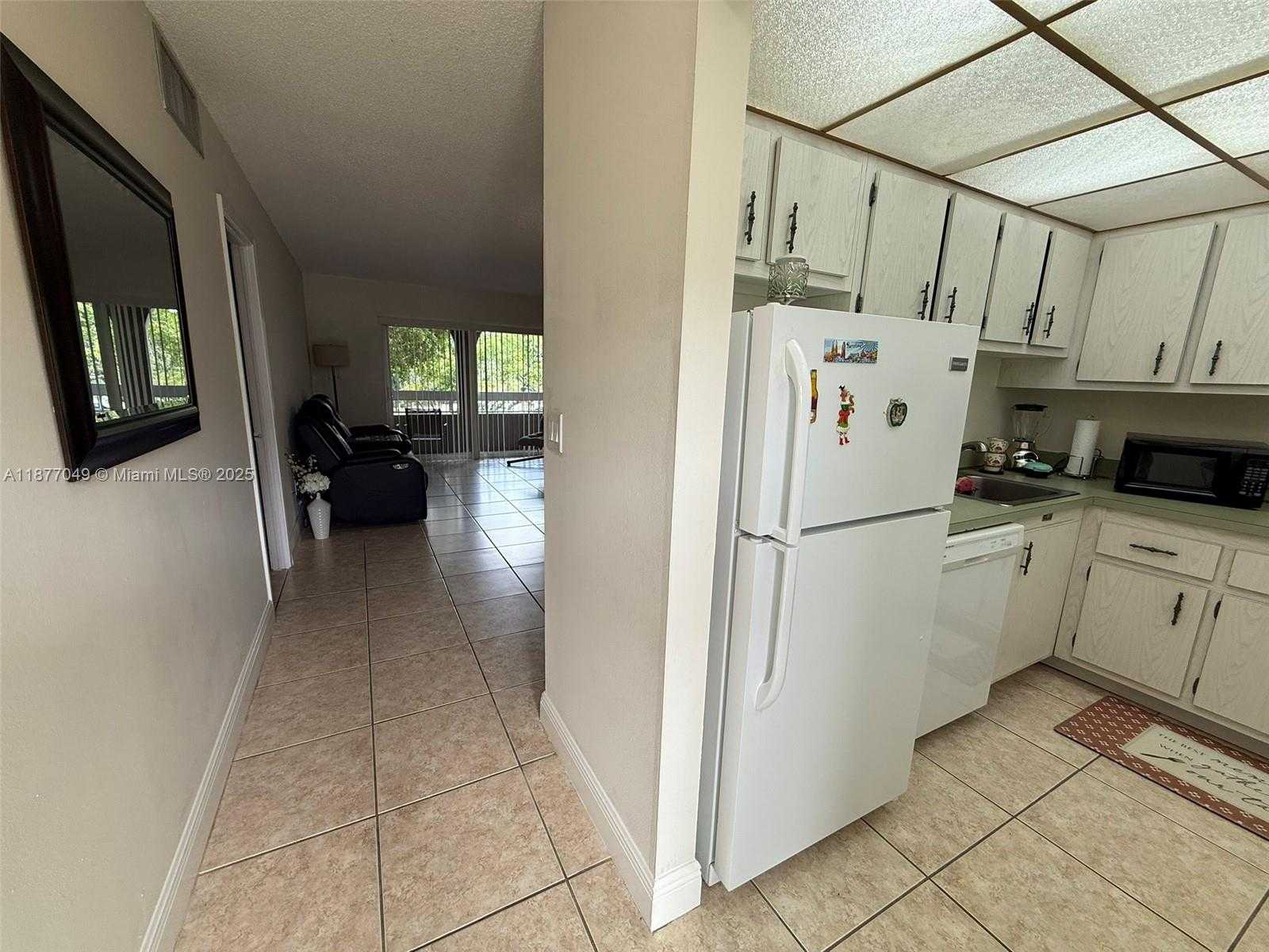 Small Image of 8101 CAMINO REAL #C315, Miami Number 3