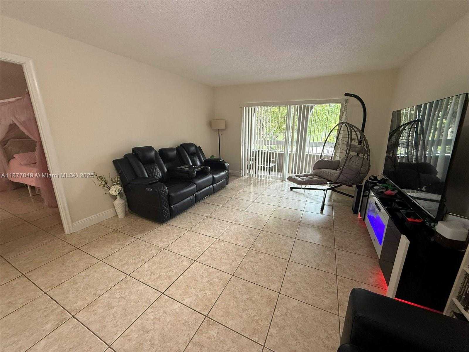 Small Image of 8101 CAMINO REAL #C315, Miami Number 9