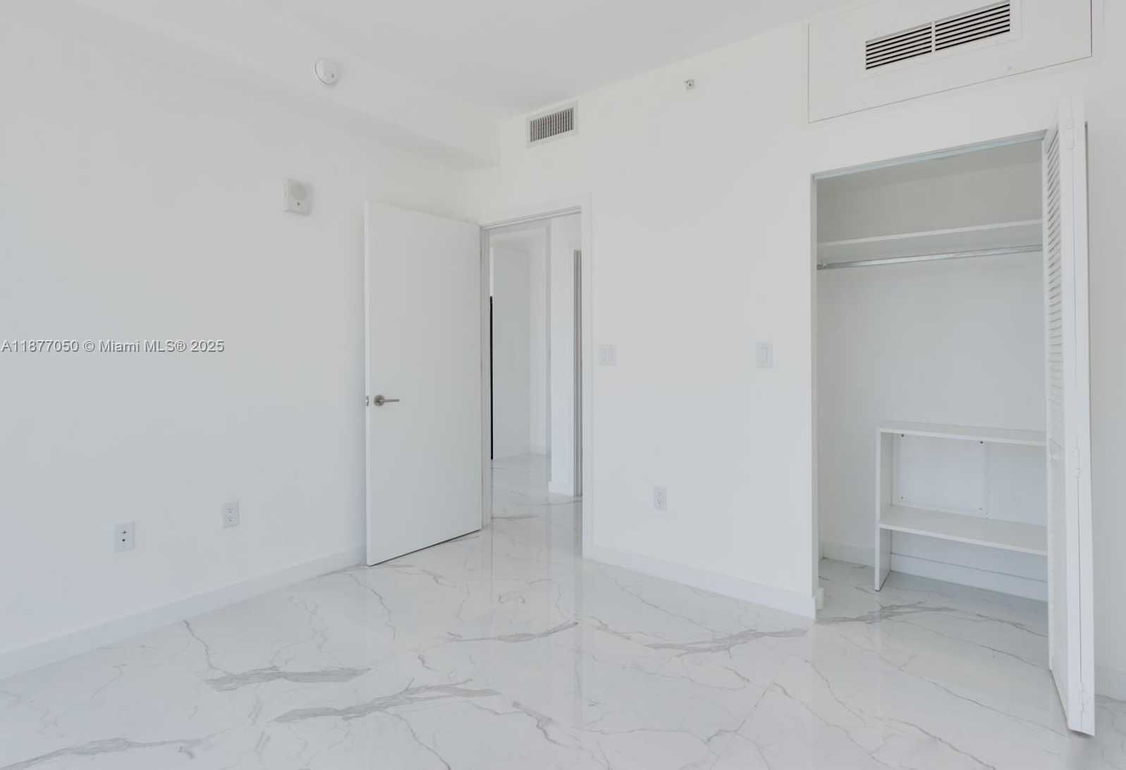 Small Image of 8425 CRESPI BLVD #401, Miami Beach Number 10
