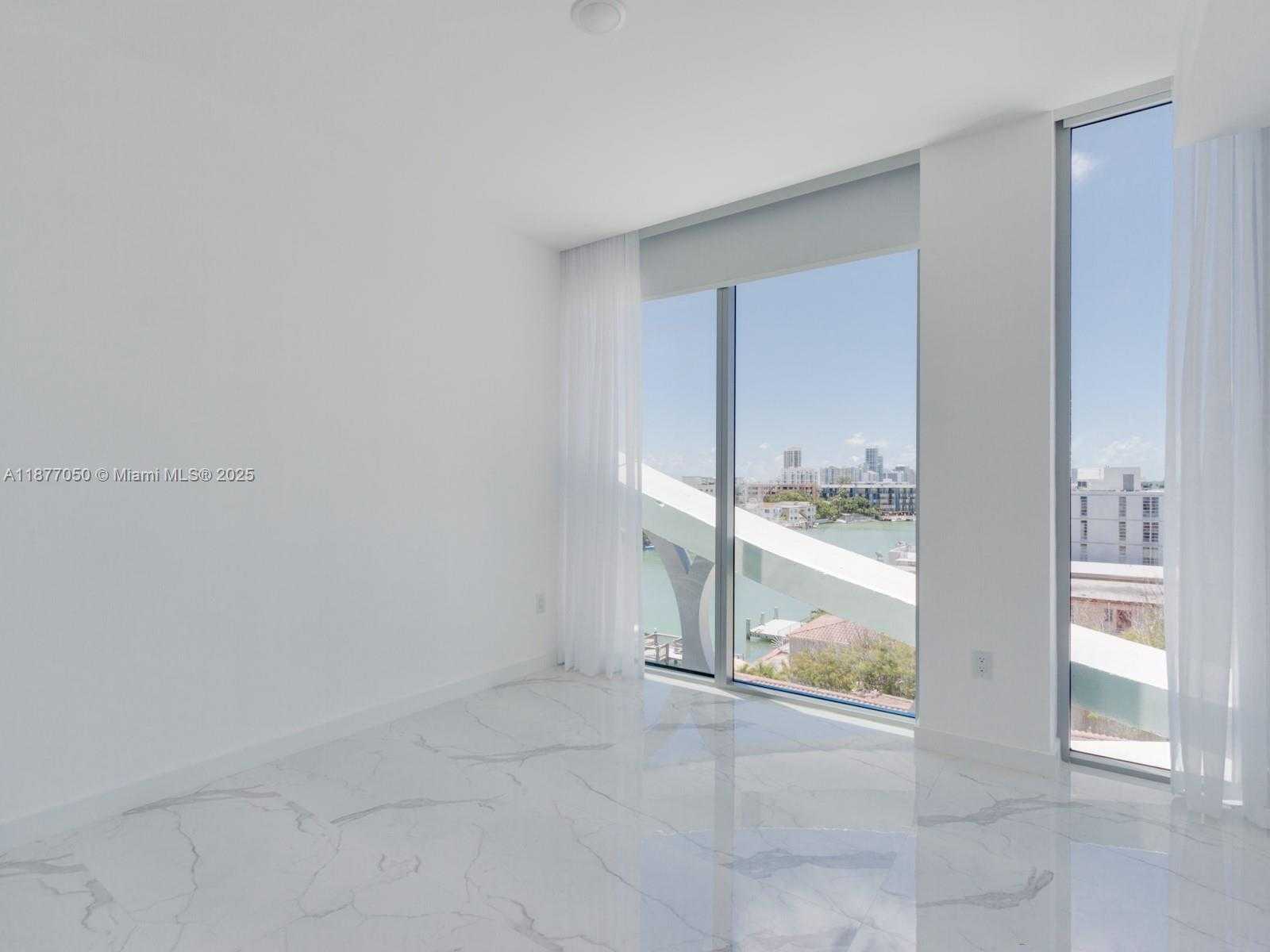 Small Image of 8425 CRESPI BLVD #401, Miami Beach Number 8