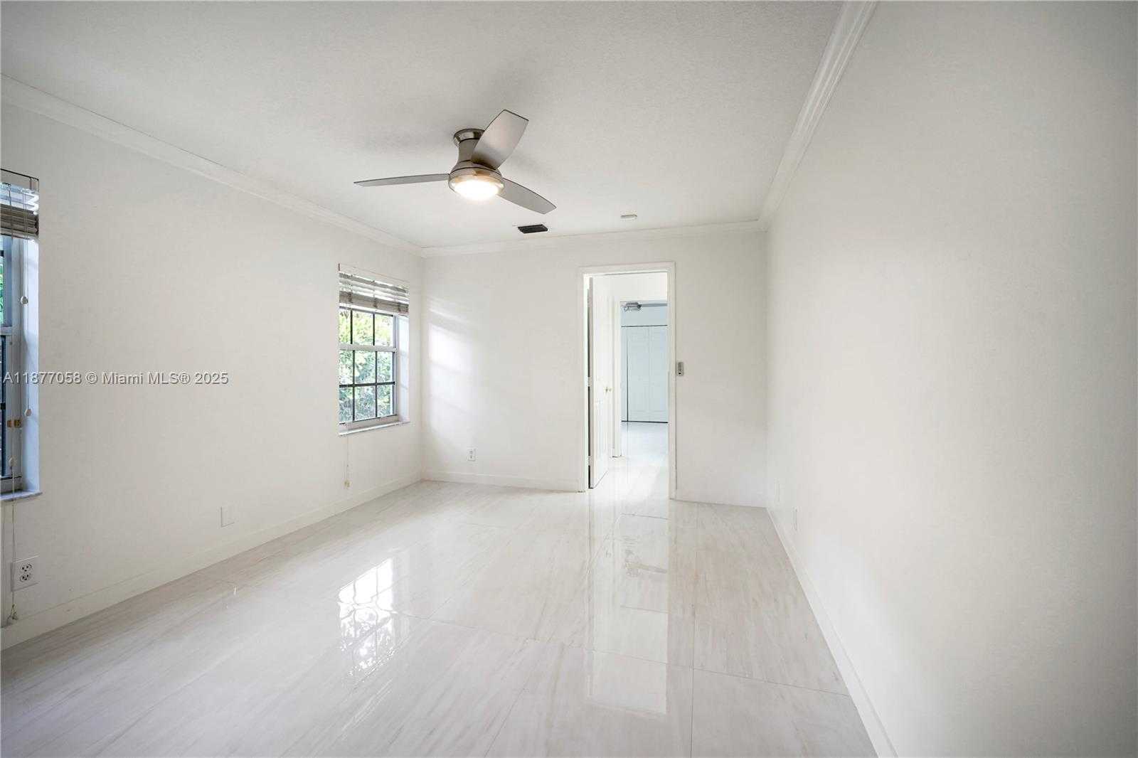 Small Image of 2527 JARDIN DR, Weston Number 26