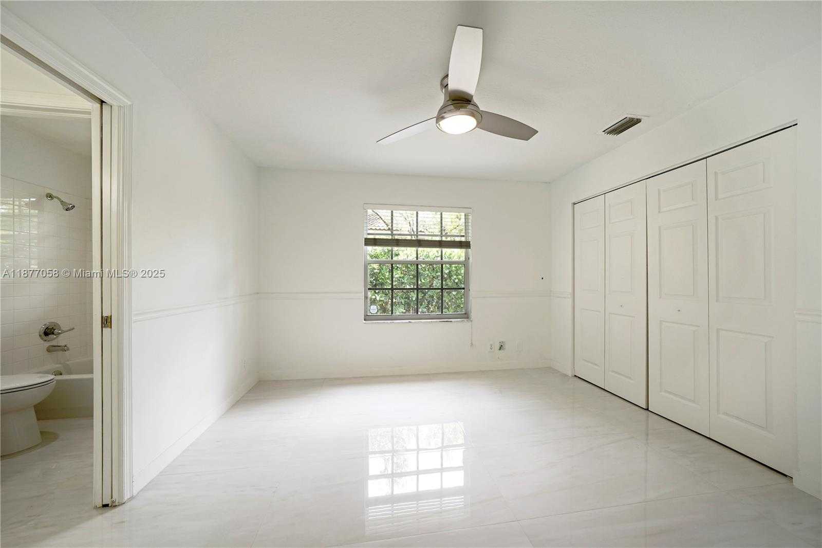 Small Image of 2527 JARDIN DR, Weston Number 28