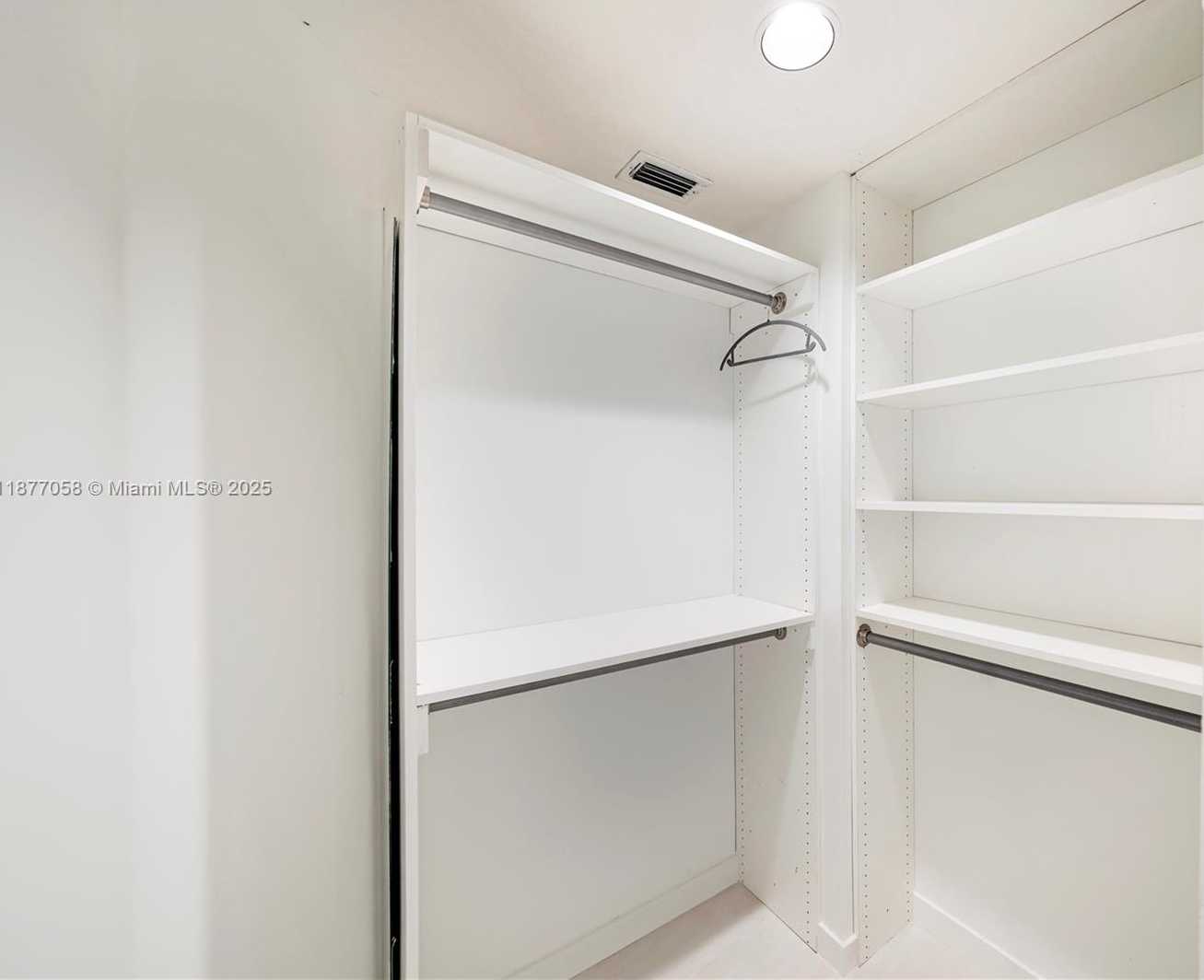 Small Image of 2527 JARDIN DR, Weston Number 32