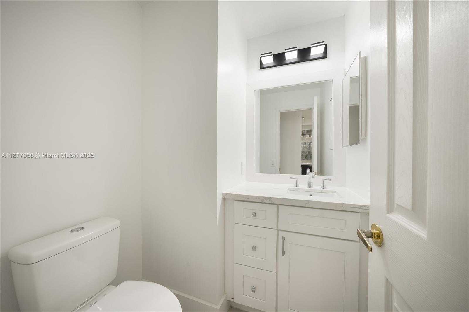 Small Image of 2527 JARDIN DR, Weston Number 34