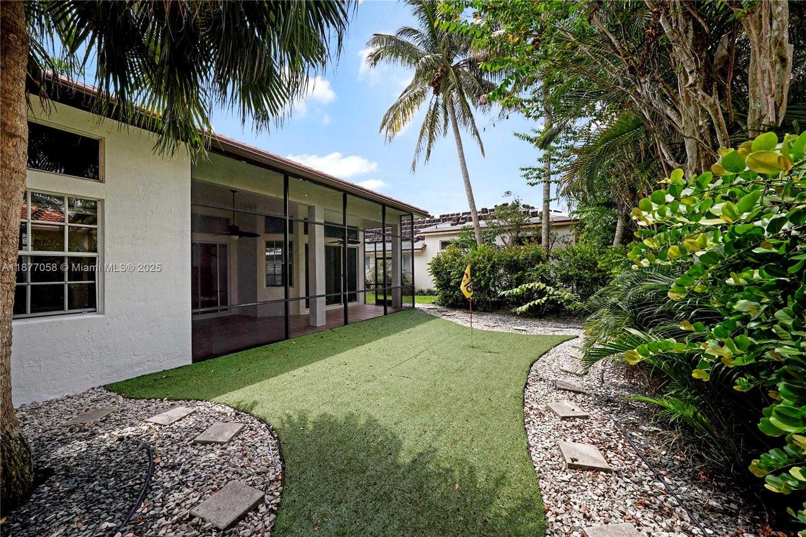 Small Image of 2527 JARDIN DR, Weston Number 43