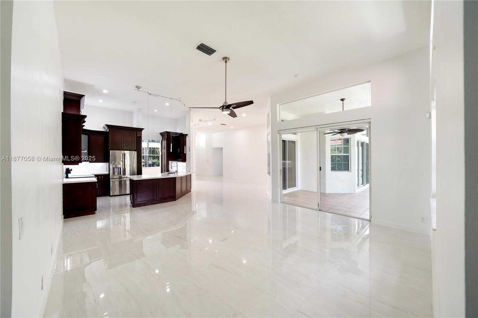 Small Image of 2527 JARDIN DR, Weston Number 9