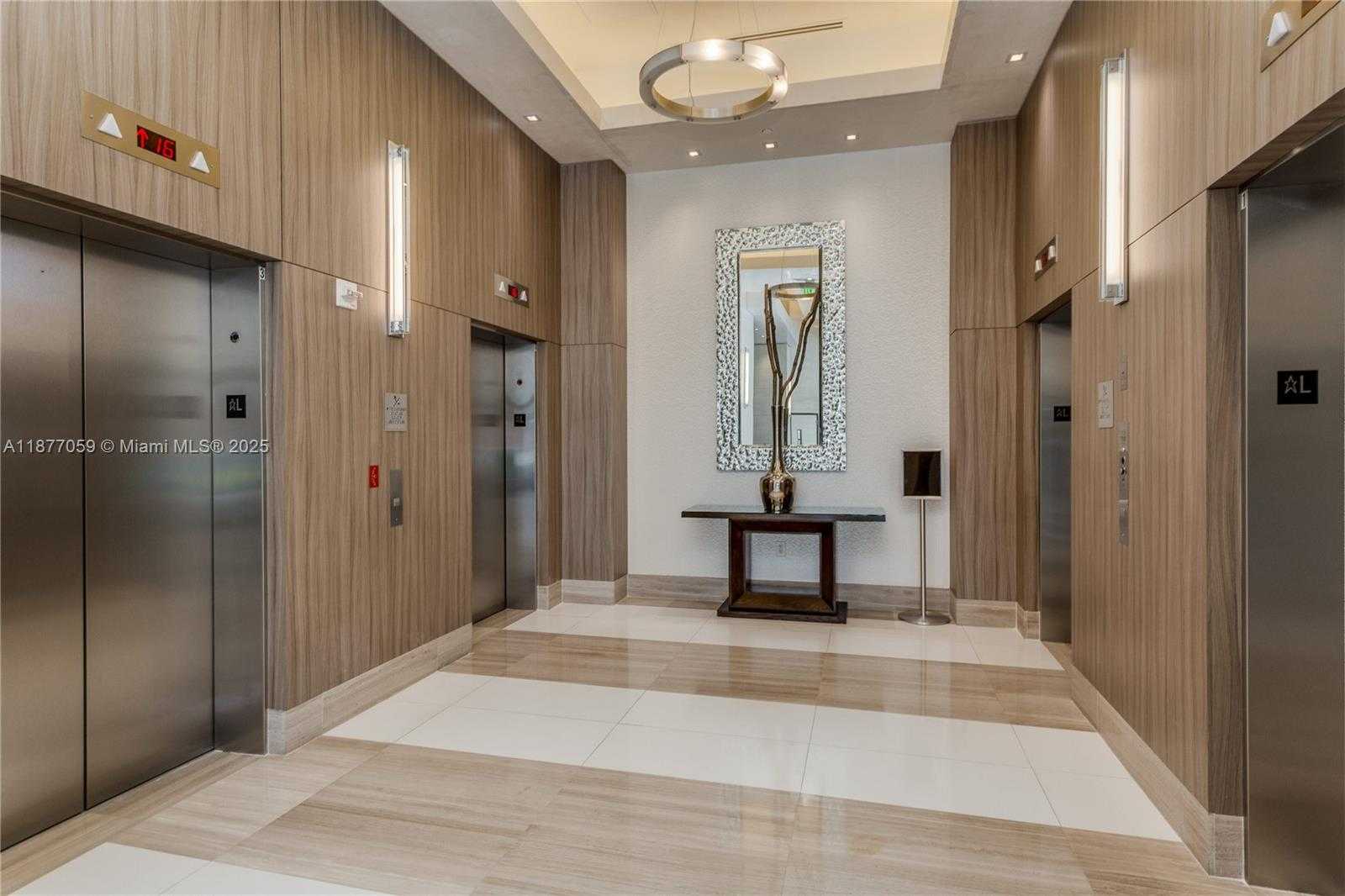 Small Image of 999 SOUTH WEST 1ST AVE #3114, Miami Number 24