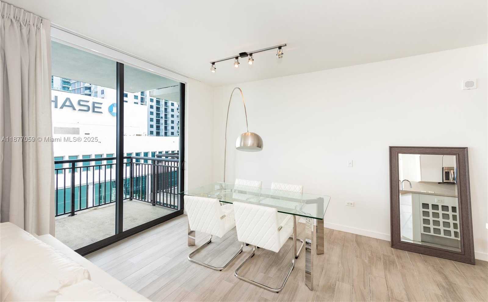 Small Image of 999 SOUTH WEST 1ST AVE #3114, Miami Number 6