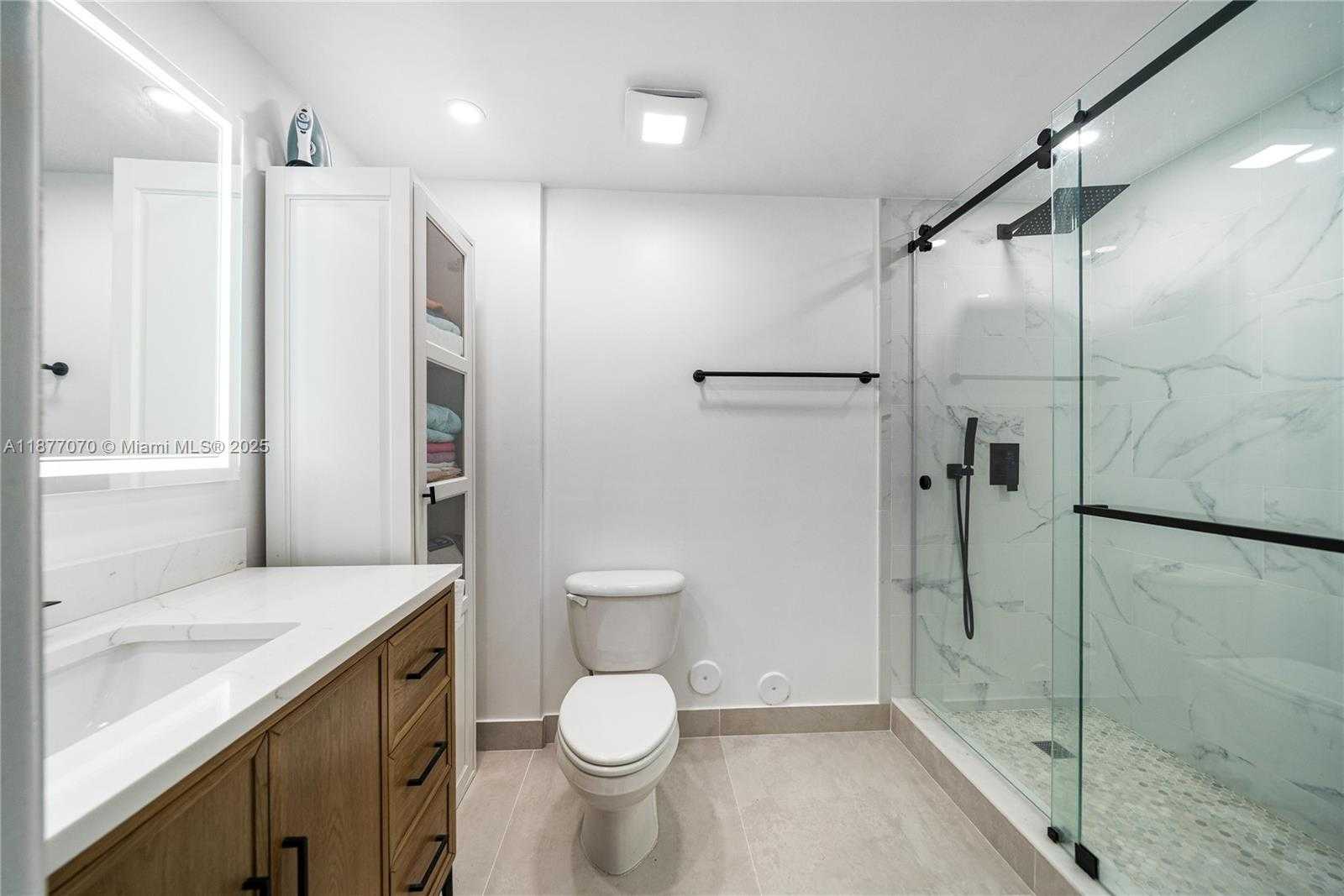 Small Image of 1824 BRICKELL AVE #2C, Miami Number 11