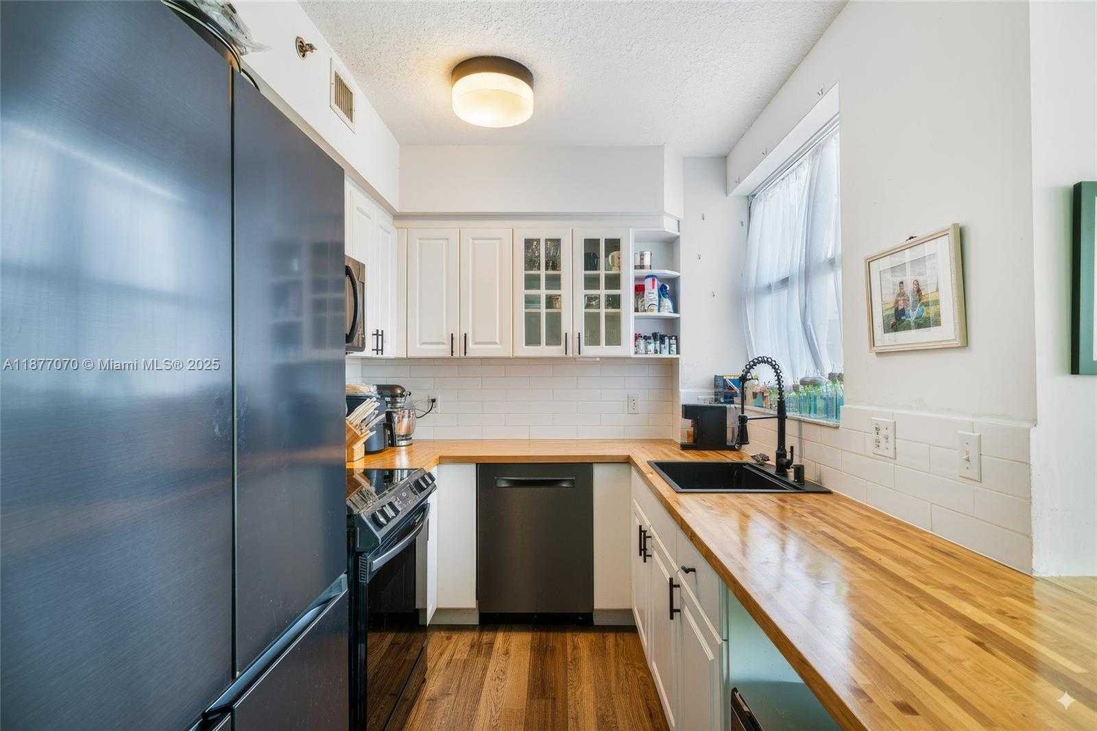 Small Image of 1824 BRICKELL AVE #2C, Miami Number 5
