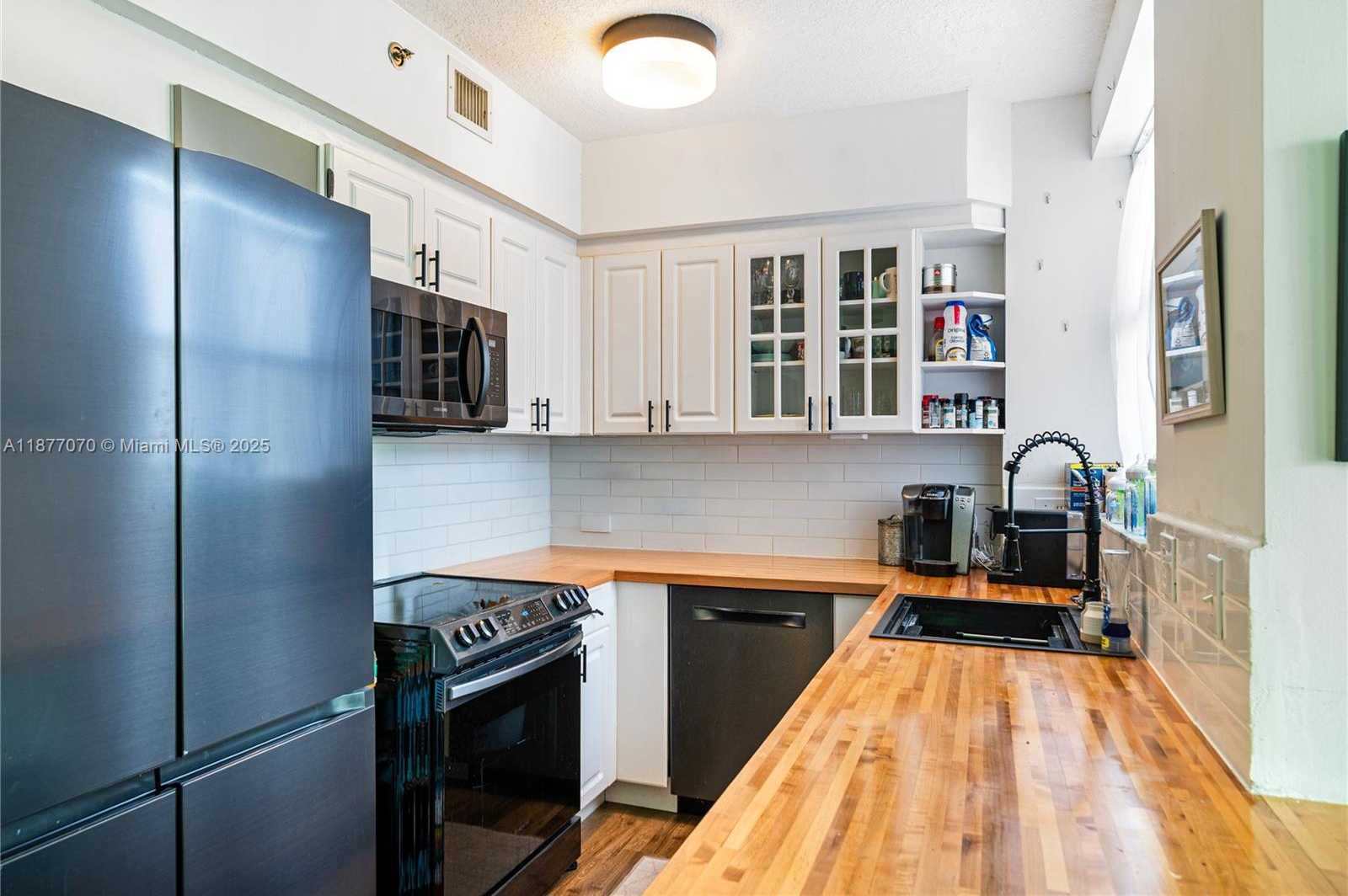 Small Image of 1824 BRICKELL AVE #2C, Miami Number 9