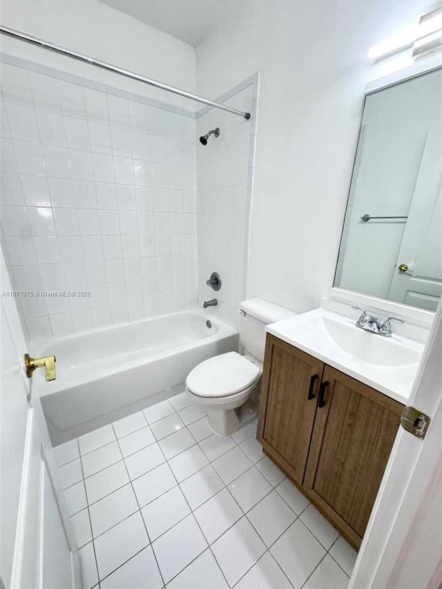 Small Image of 10170 SOUTH WEST 88TH ST #305, Miami Number 10
