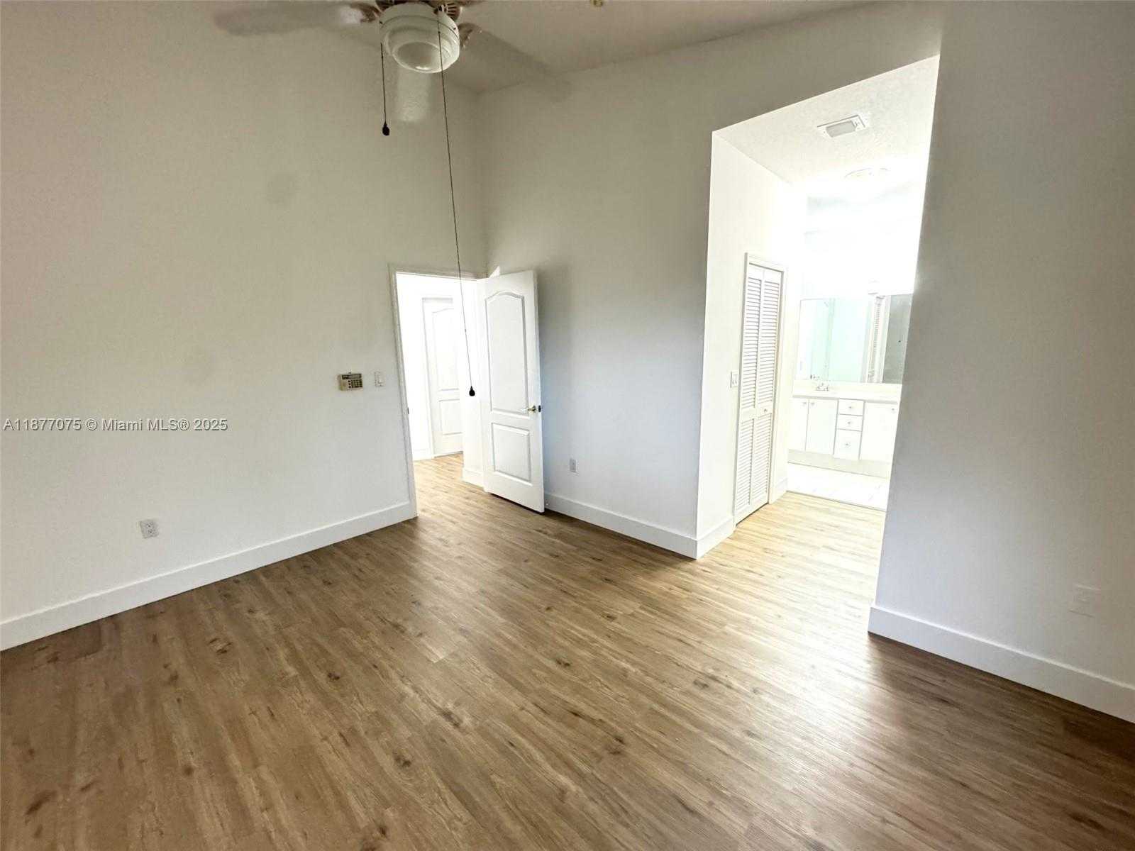 Small Image of 10170 SOUTH WEST 88TH ST #305, Miami Number 16