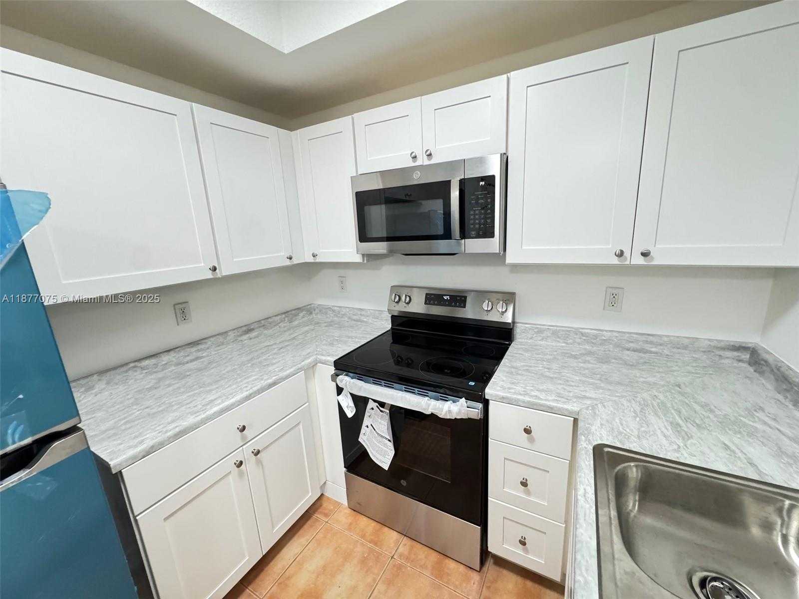 Small Image of 10170 SOUTH WEST 88TH ST #305, Miami Number 5