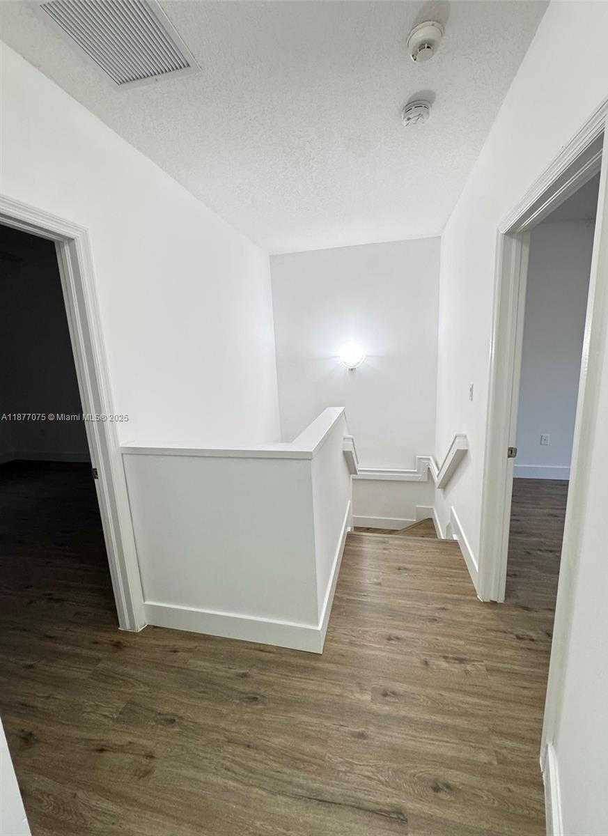 Small Image of 10170 SOUTH WEST 88TH ST #305, Miami Number 9