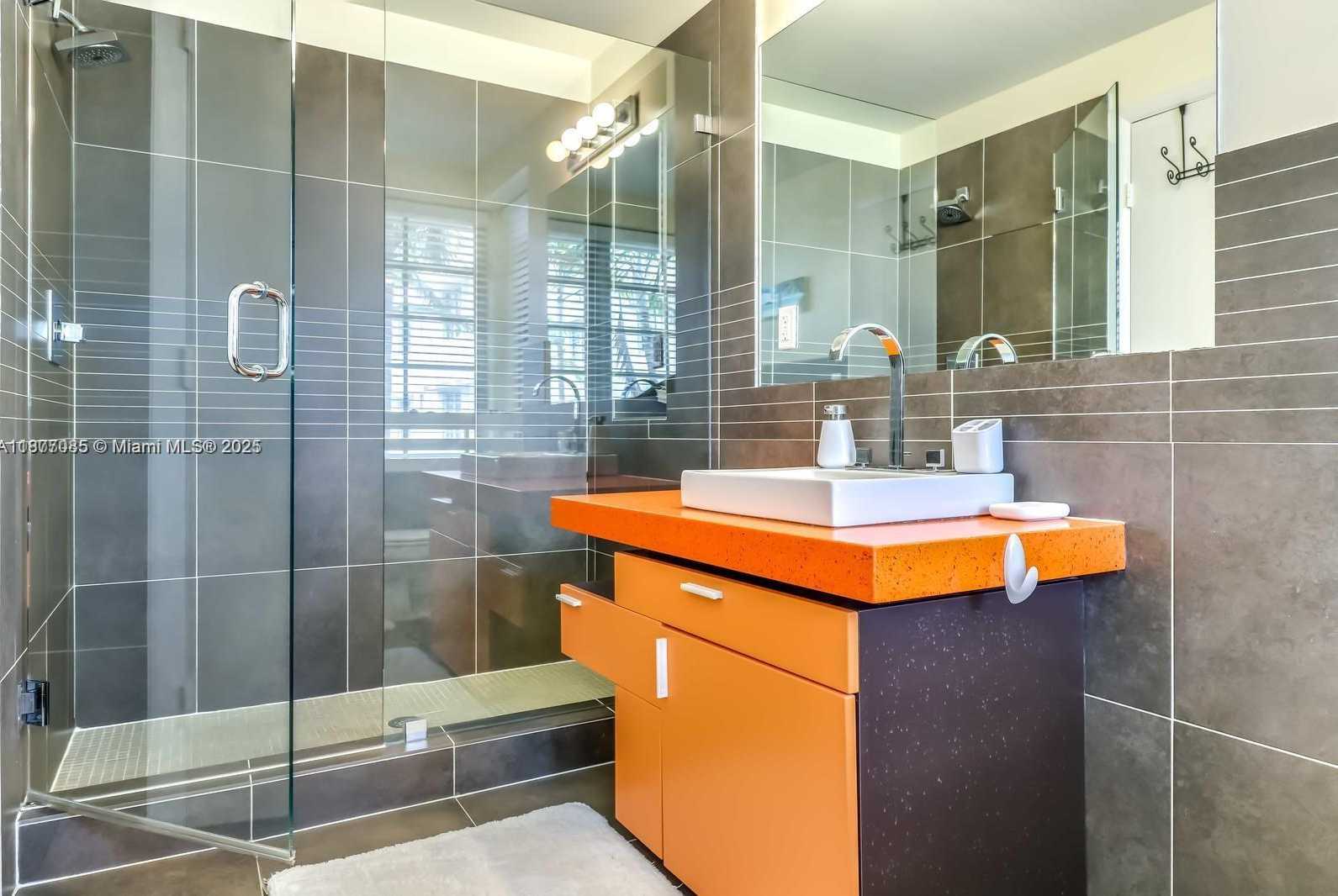 Small Image of 435 21ST ST #214, Miami Beach Number 15