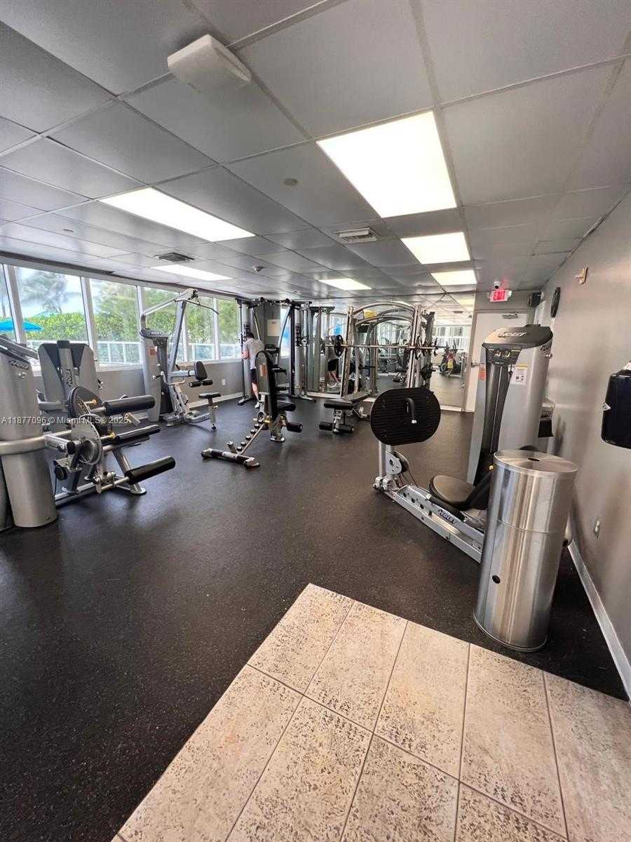 Small Image of 19201 COLLINS AVE #1036, Sunny Isles Beach Number 26