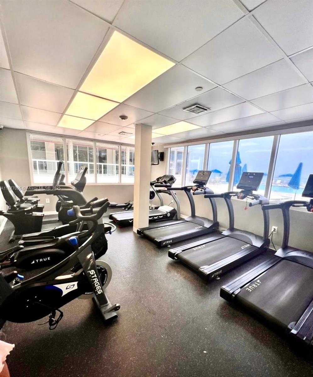 Small Image of 19201 COLLINS AVE #1036, Sunny Isles Beach Number 29