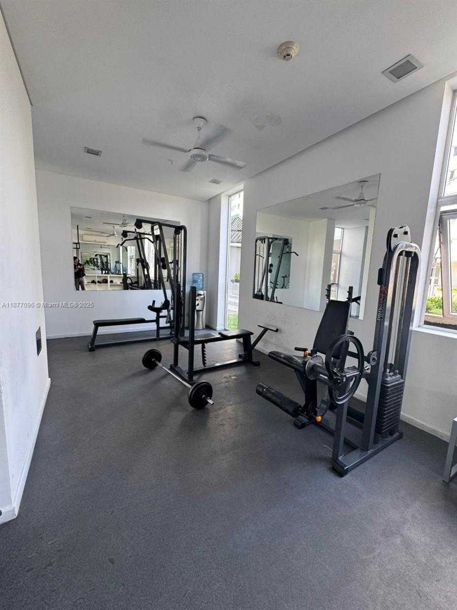 Small Image of 19201 COLLINS AVE #1036, Sunny Isles Beach Number 31