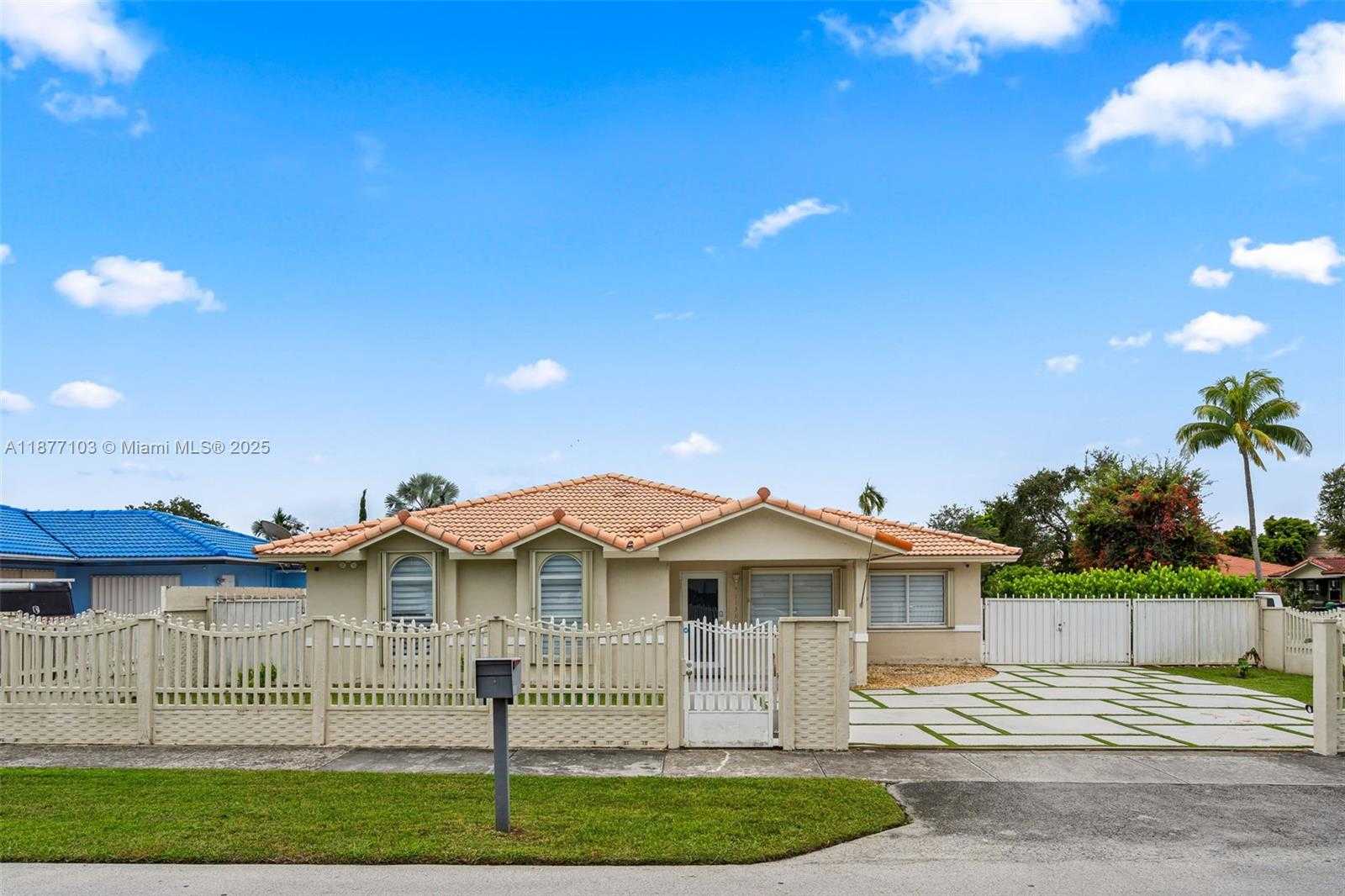 Small Image of 11380 SOUTH WEST 180TH ST #., Miami Number 3