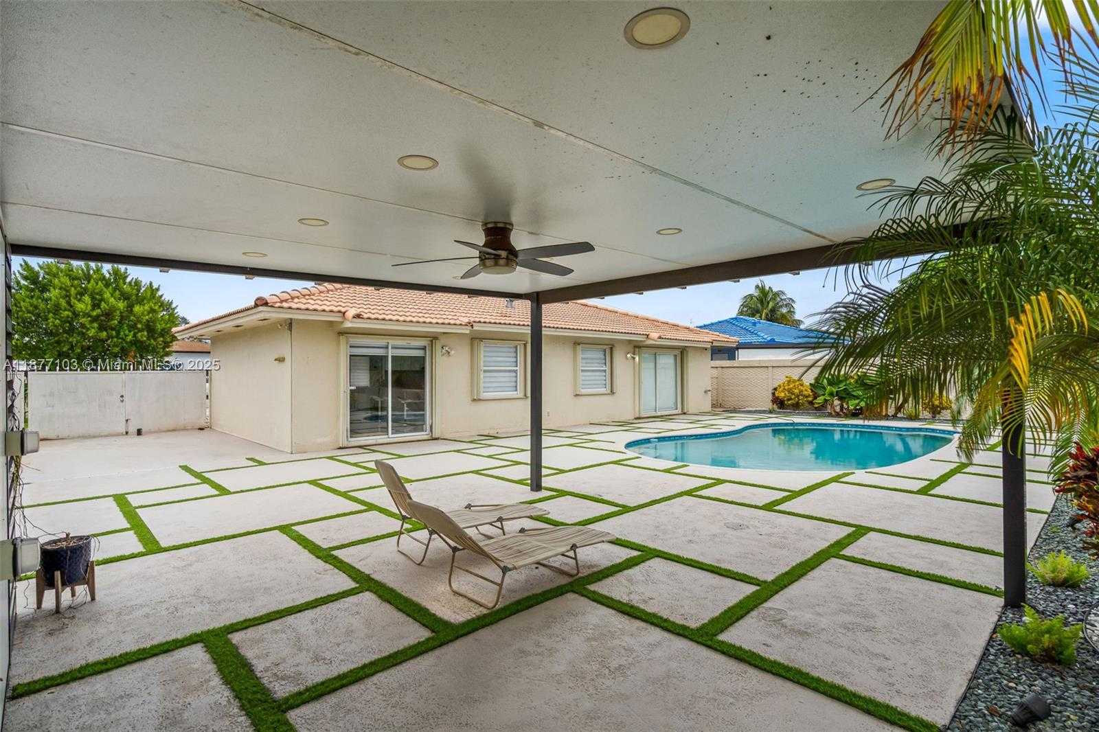Small Image of 11380 SOUTH WEST 180TH ST #., Miami Number 33