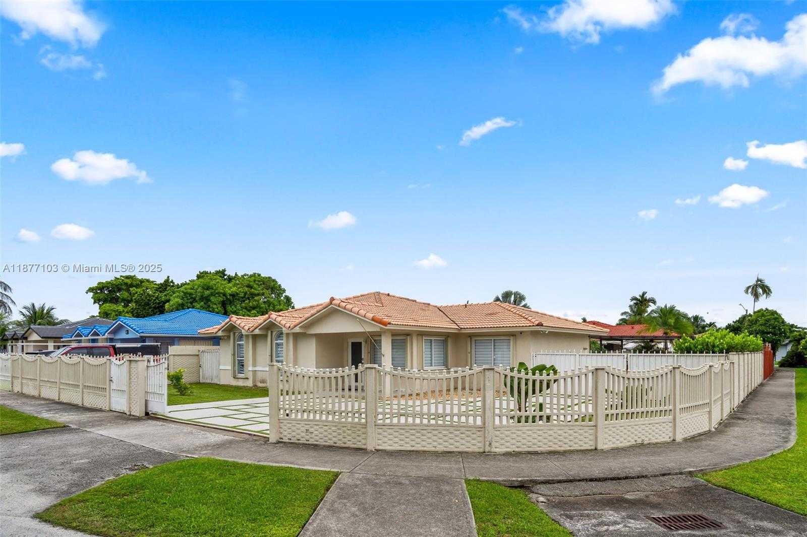 Small Image of 11380 SOUTH WEST 180TH ST #., Miami Number 4