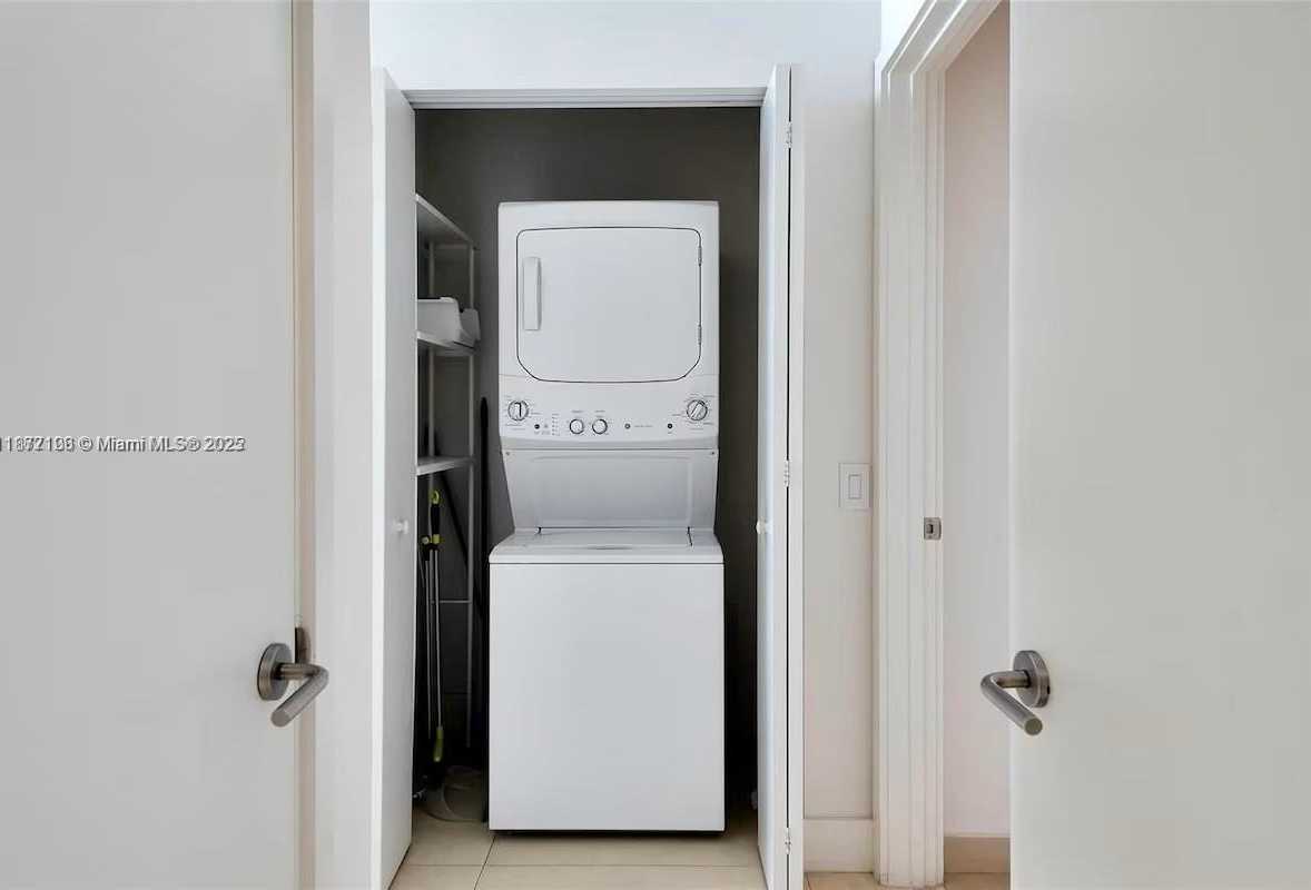 Small Image of 4111 SOUTH OCEAN DR #PH4106, Hollywood Number 20