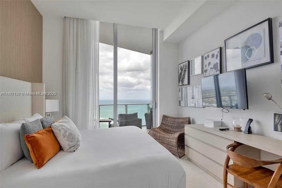 Small Image of 4111 SOUTH OCEAN DR #PH4106, Hollywood Number 8