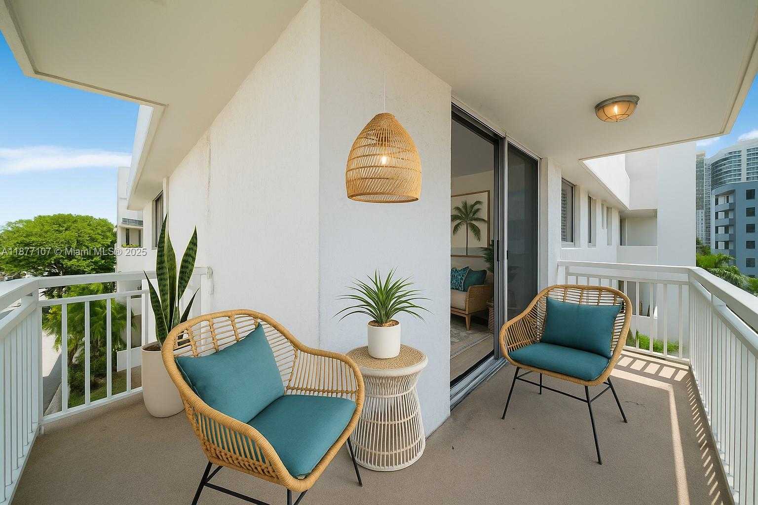 Small Image of 1665 BAY RD #521, Miami Beach Number 18