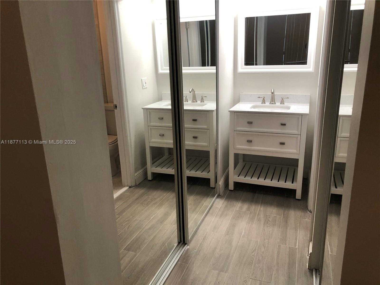 Small Image of 6735 NORTH WEST 193RD LN #6735, Hialeah Number 13