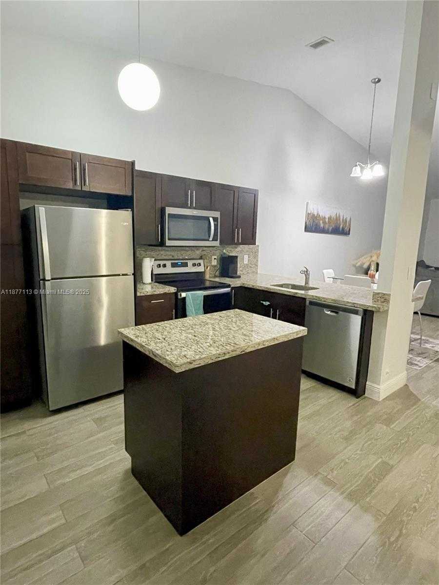 Small Image of 6735 NORTH WEST 193RD LN #6735, Hialeah Number 2