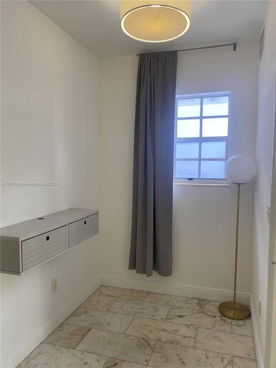Small Image of 1526 PENNSYLVANIA AVE #2, Miami Beach Number 4