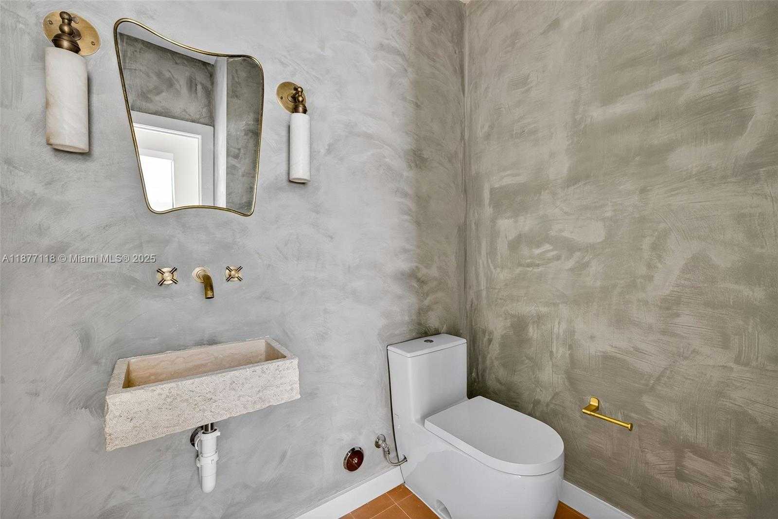 Small Image of 635 BIRD RD, Coral Gables Number 18