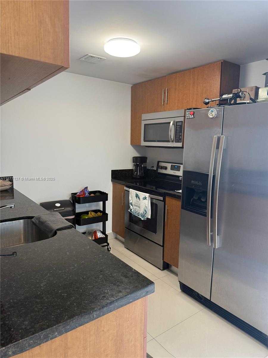 Small Image of 601 NE 23RD ST #803, Miami Number 21