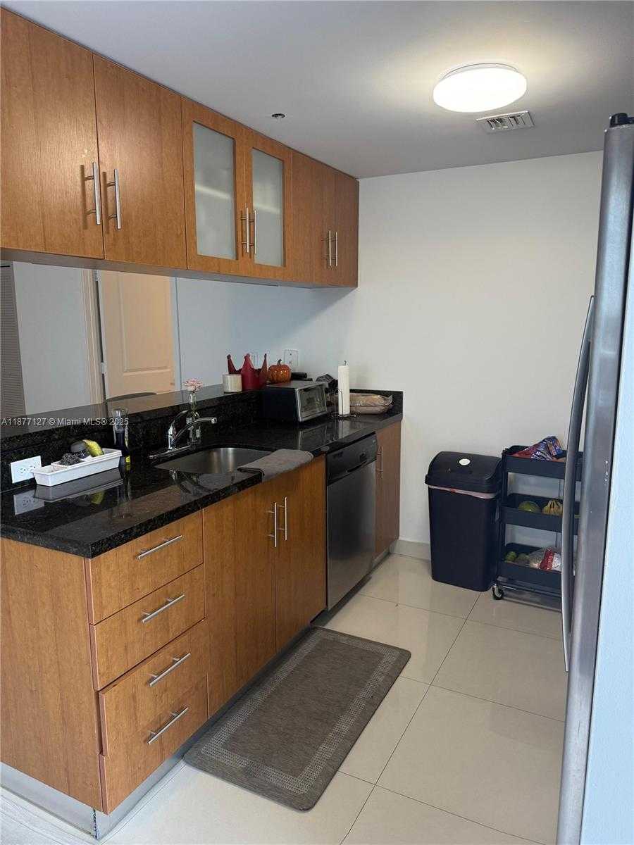 Small Image of 601 NE 23RD ST #803, Miami Number 25