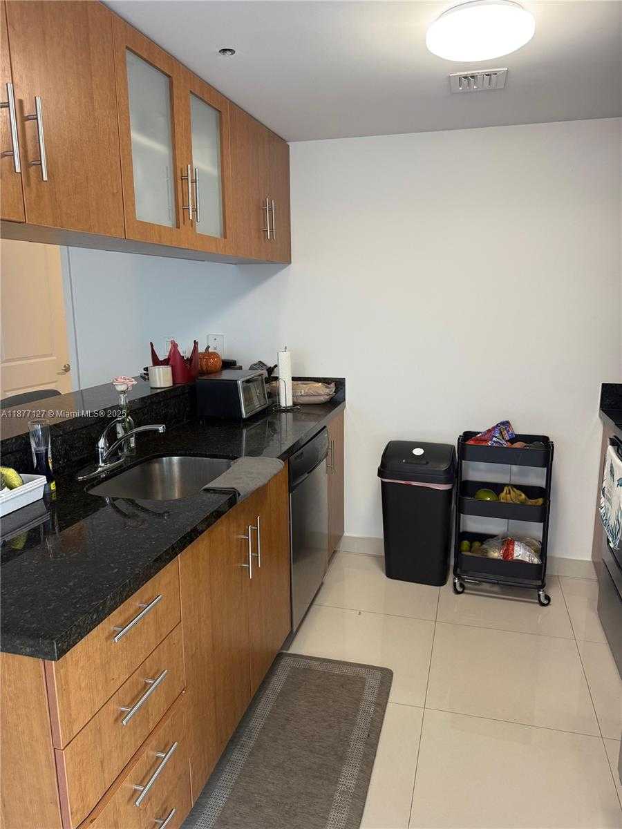 Small Image of 601 NE 23RD ST #803, Miami Number 26